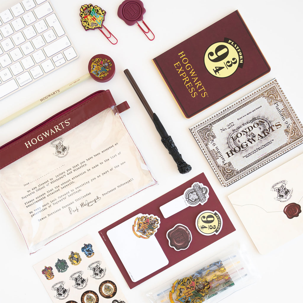 Produktbild Harry Potter - Hogwarts skrivset 14 delar