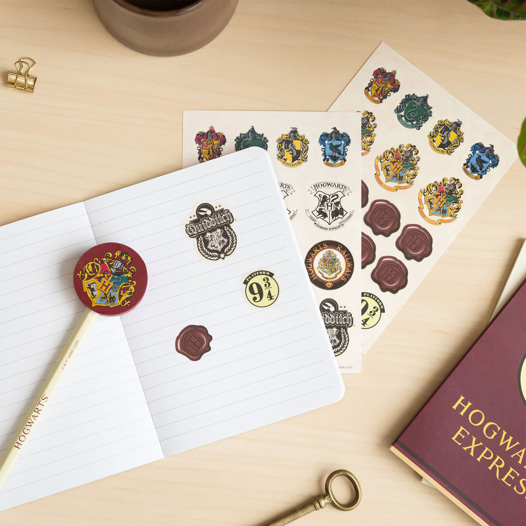 Produktbild Harry Potter - Hogwarts skrivset 14 delar