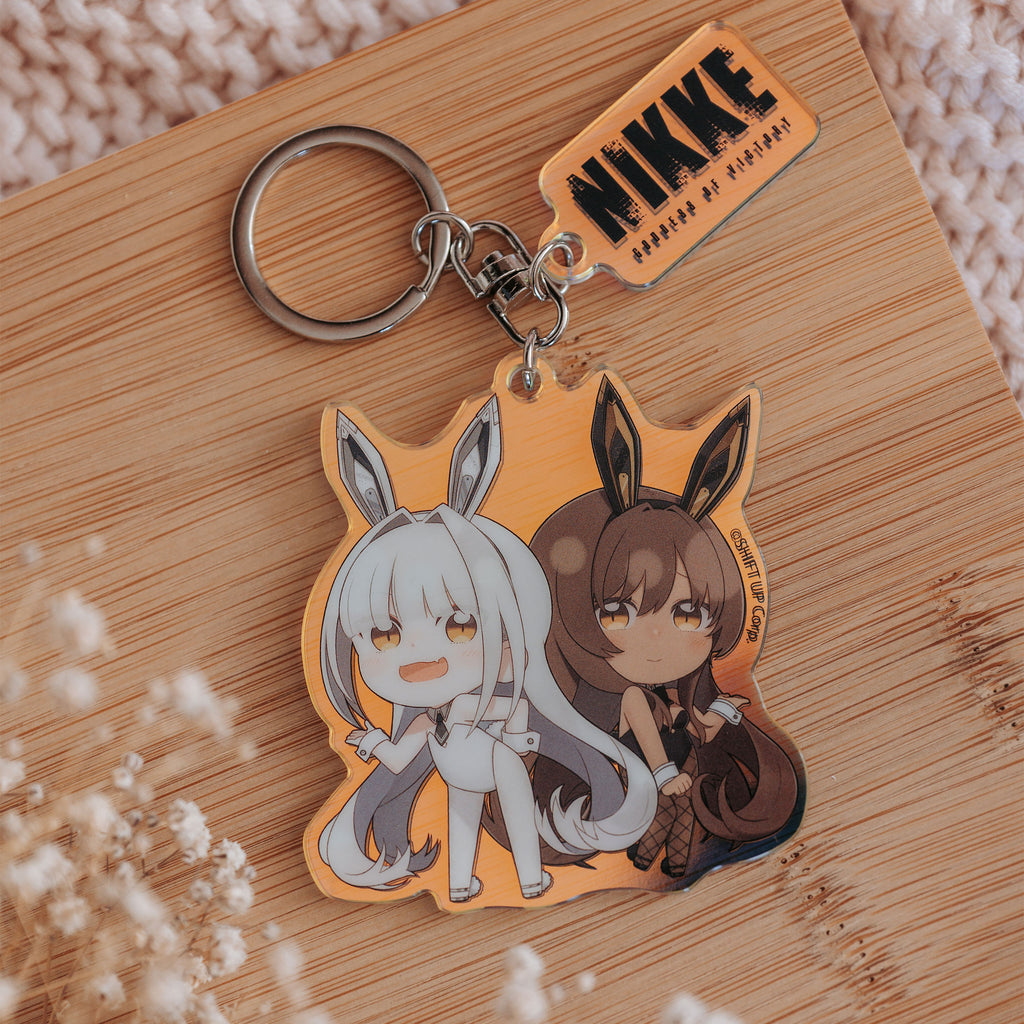 Produktbild Goddess of Victory: Nikke - Blanc och Noir akryl nyckelring