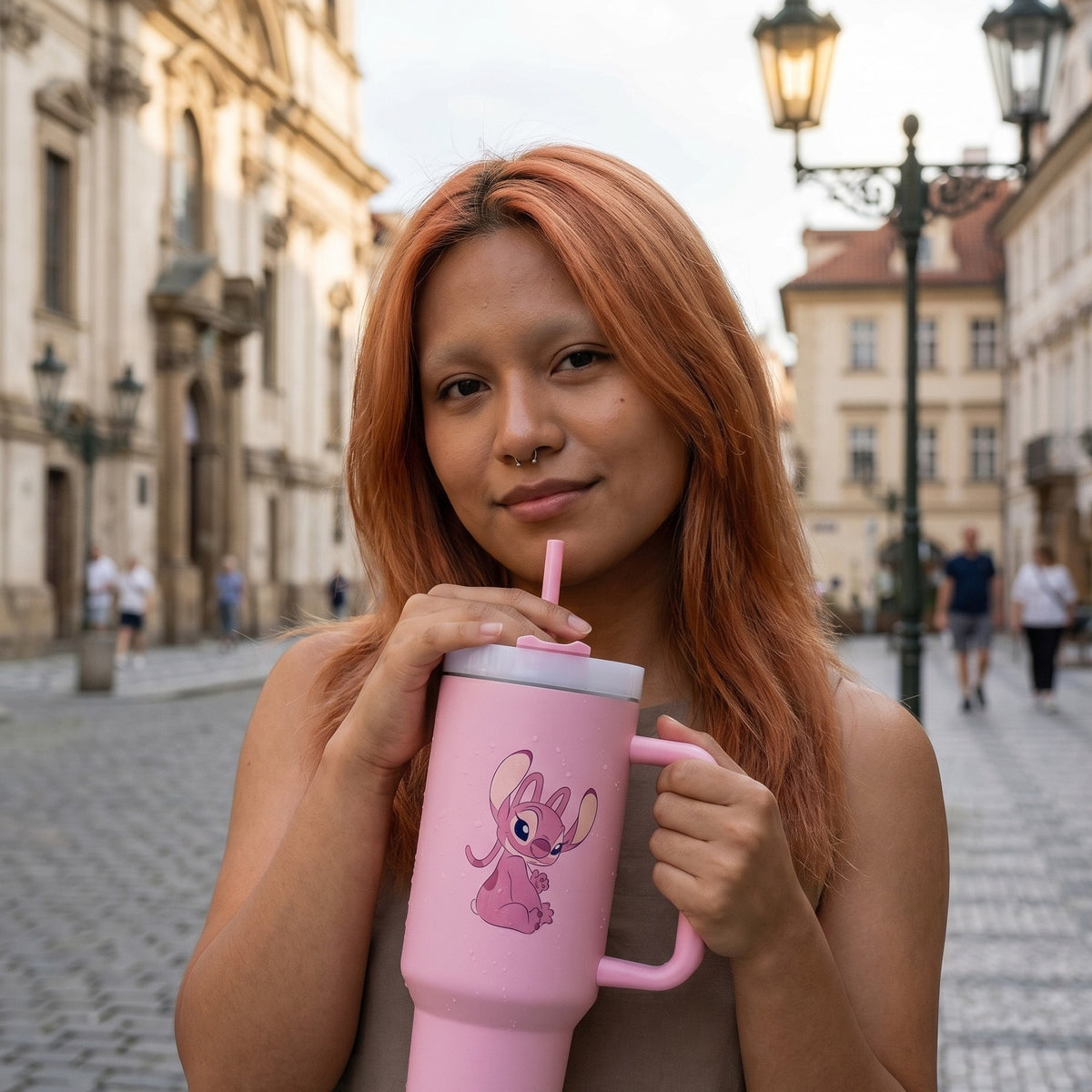 Produktbild Lilo & Stitch - Angel to-go-mugg med sugrör