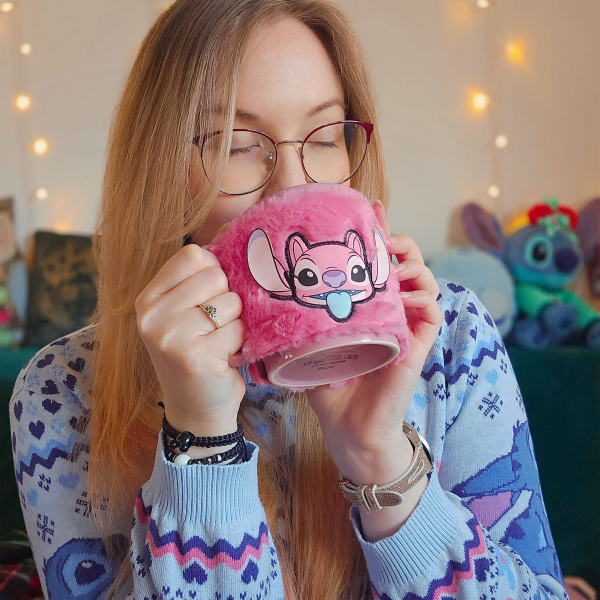 Produktbild Lilo & Stitch - Angel mugg med plyschöverdrag