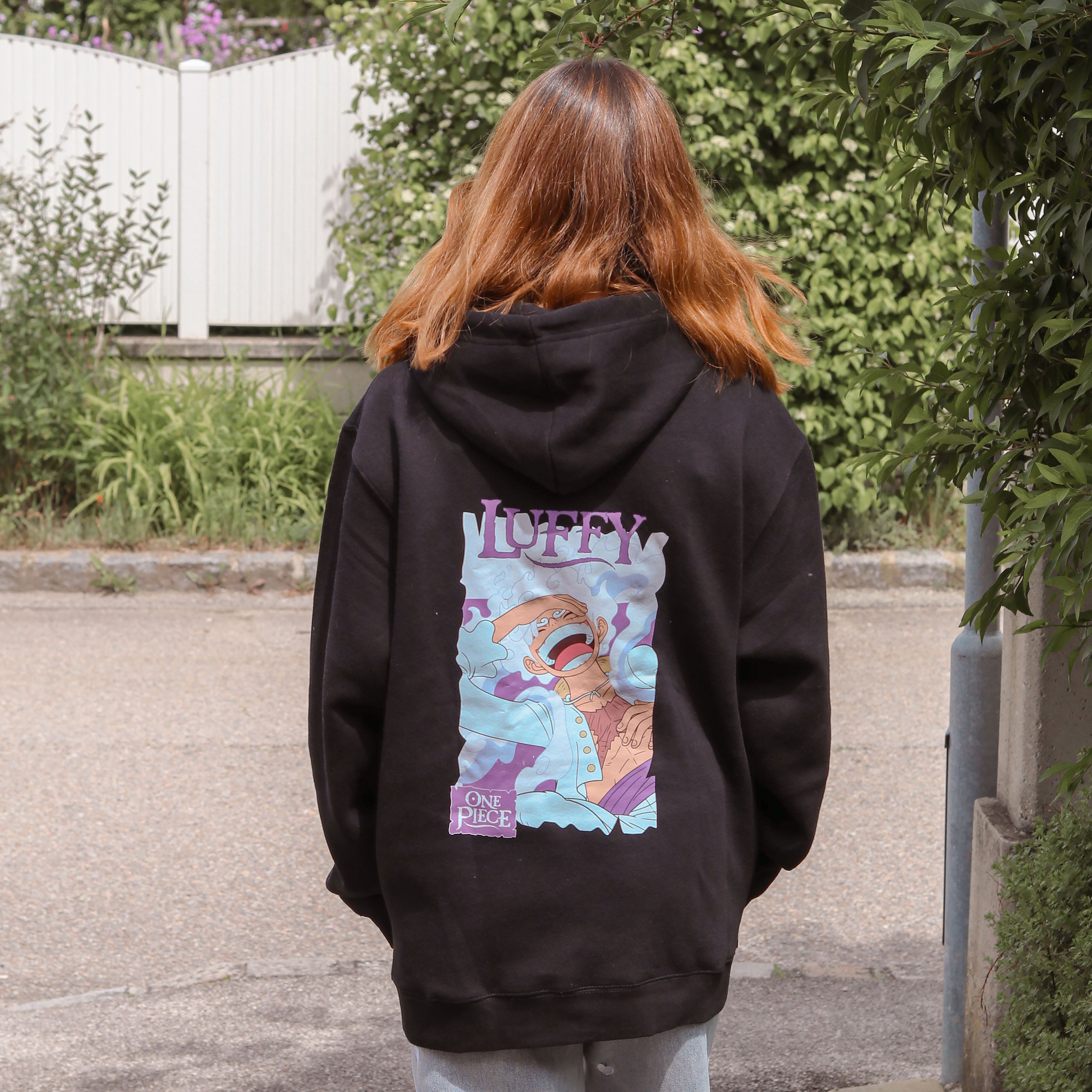 Produktbild One Piece - Monkey D. Luffy Gear 5 Svart hoodie