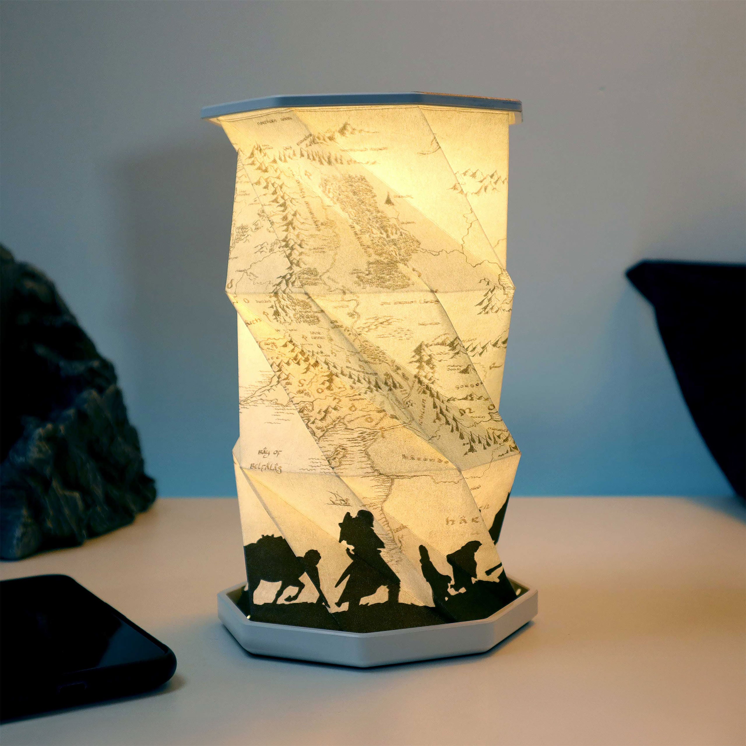 Produktbild Sagan om Ringen - Vikbar lampa med karta över Midgård