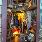 Produktbild Flame Common Room Book Nook byggsats i trä för Harry Potter-fans