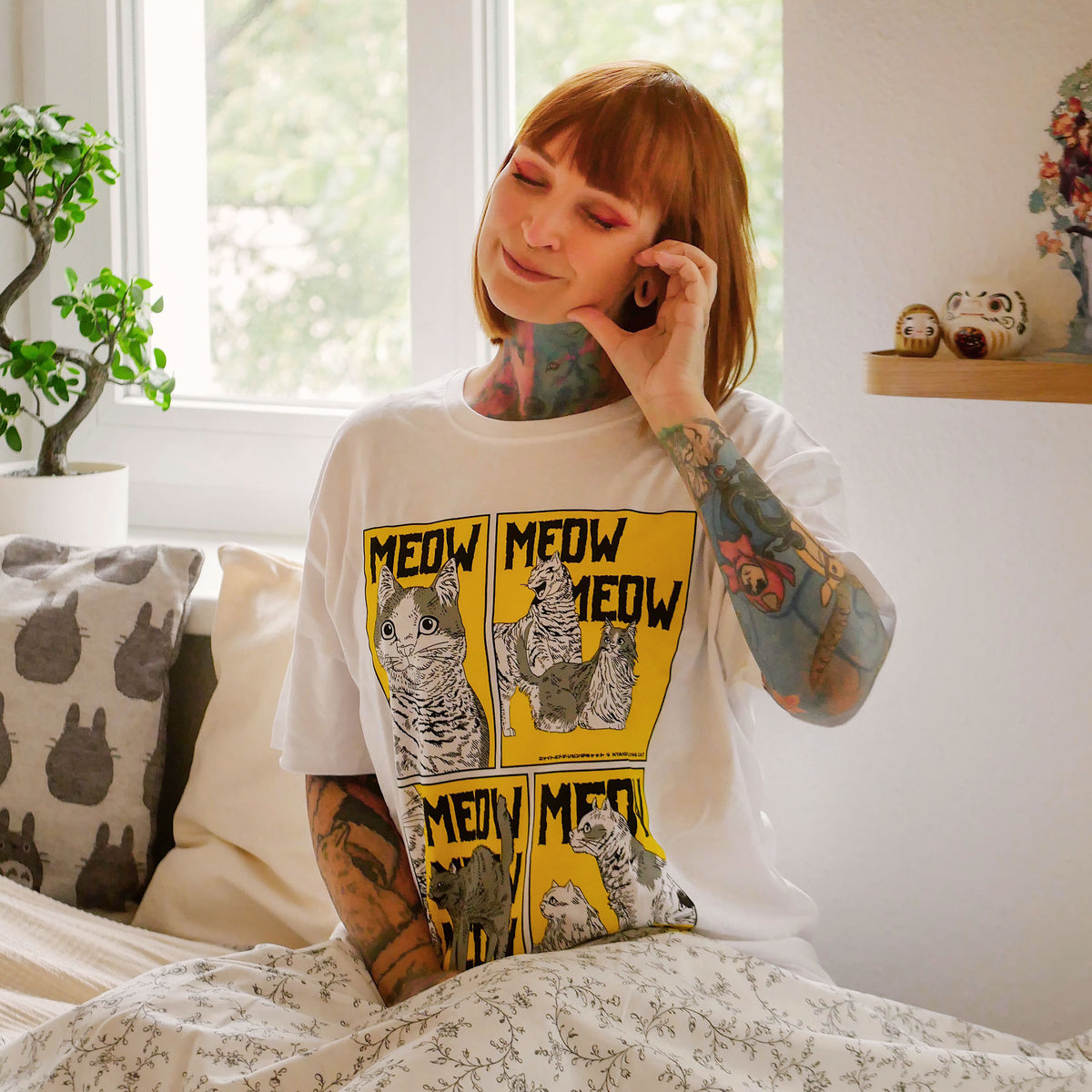 Produktbild Meow T-shirt för Night of the Living Cat-fans vit
