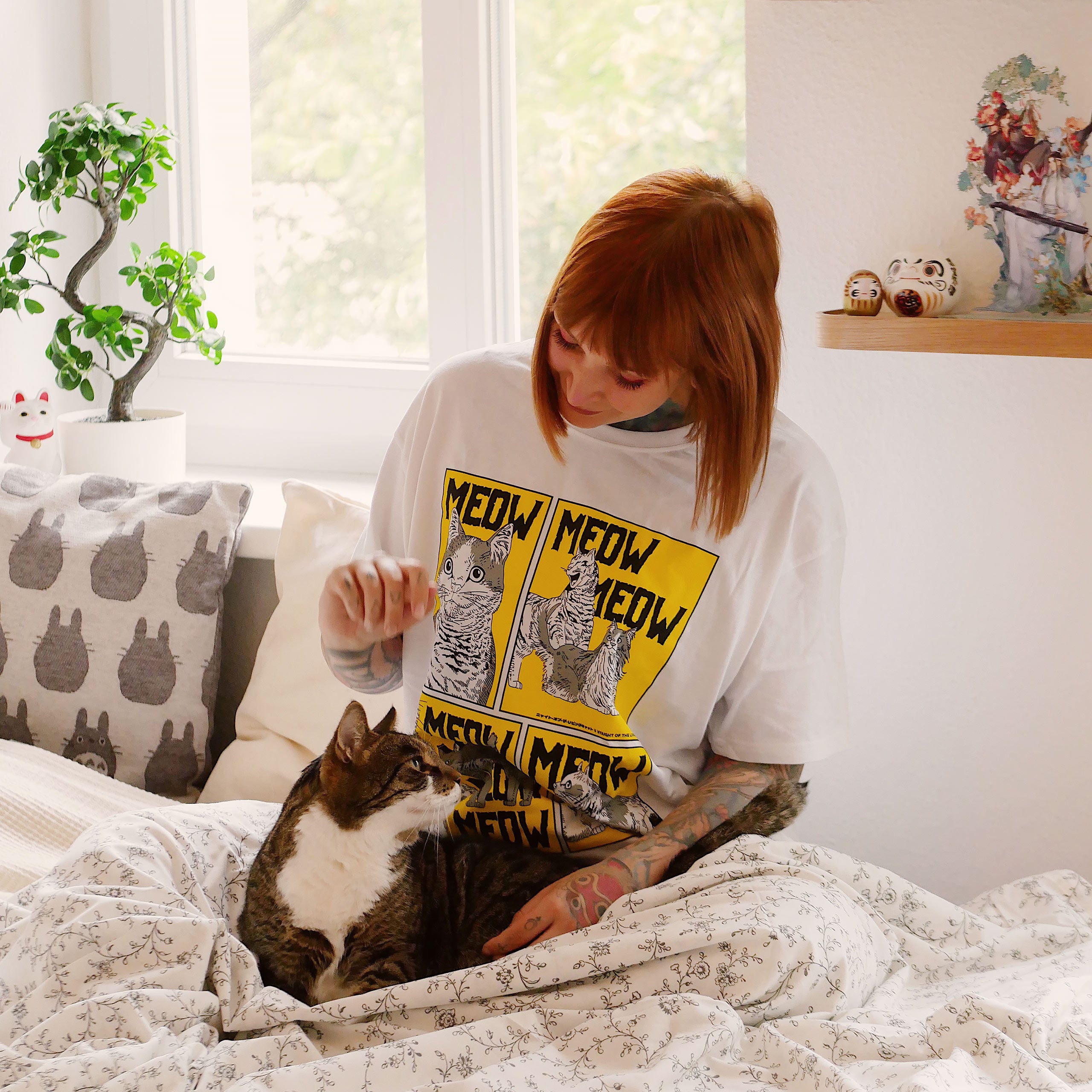 Produktbild Meow T-shirt för Night of the Living Cat-fans vit