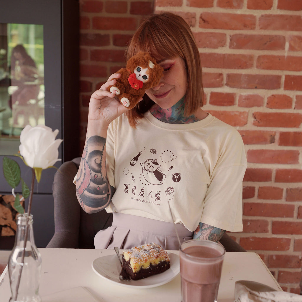 Produktbild Nyanko Sensei Sake T-shirt för fans av Natsume's Book of Friends