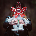 Produktbild Stranger Things - Demogorgon Plyschfigur med ljud