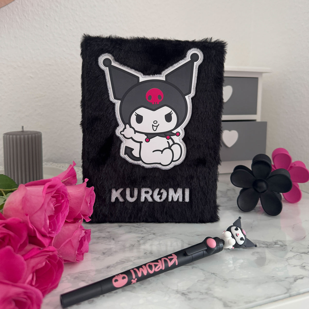 Produktbild Hello Kitty - Kuromi Plysch Anteckningsbok