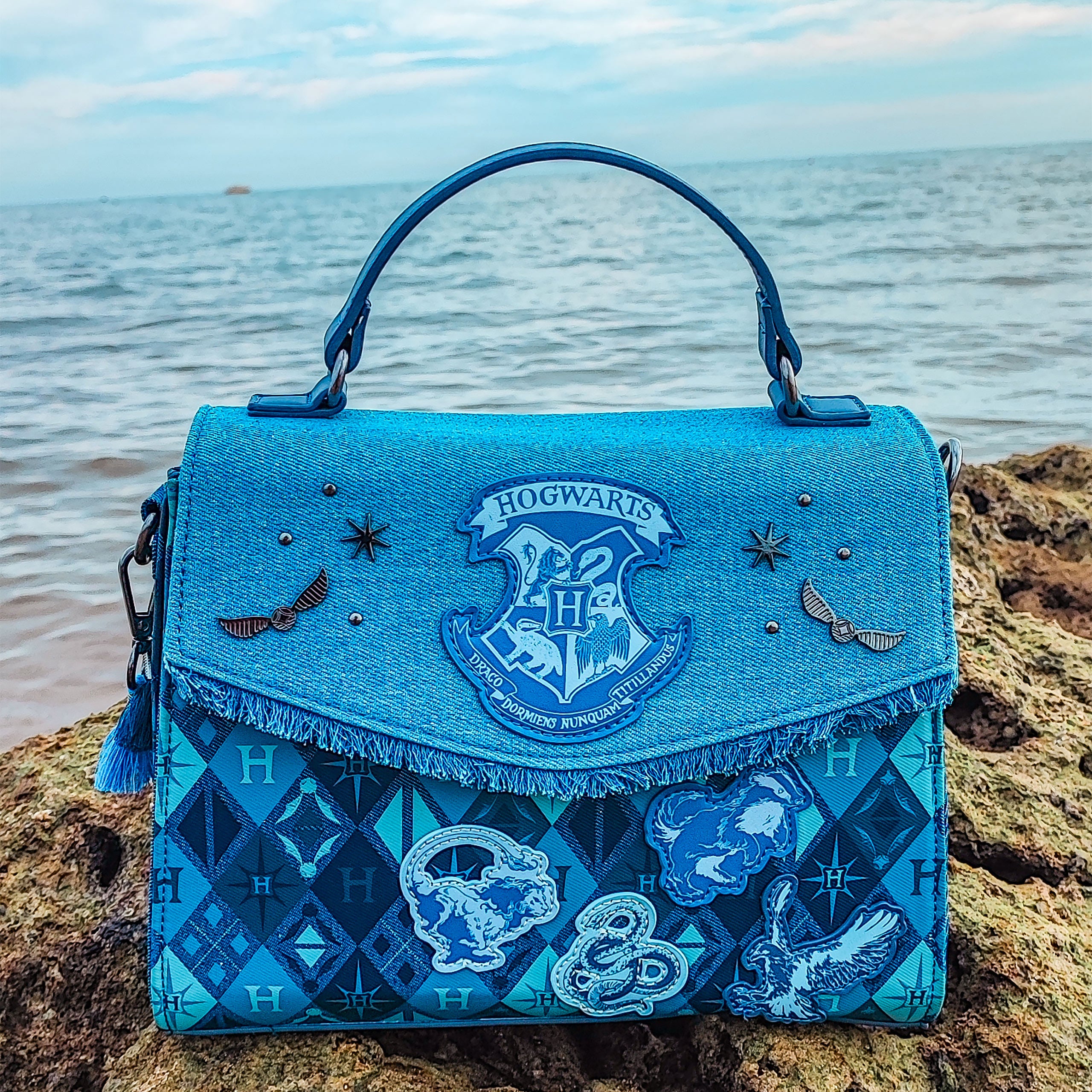 Produktbild Harry Potter – Hogwarts denim crossbody-väska