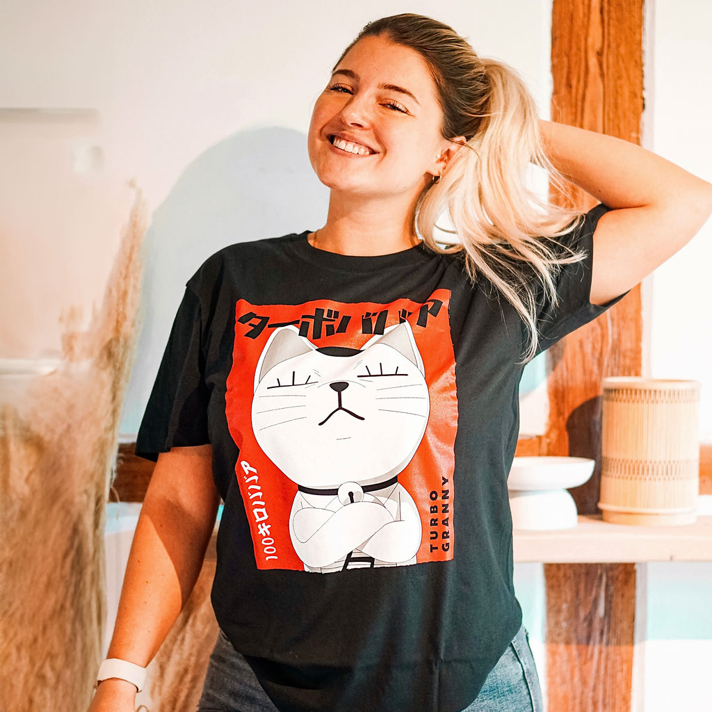 Produktbild Turbo Granny Poster T-shirt för Dandadan-fans
