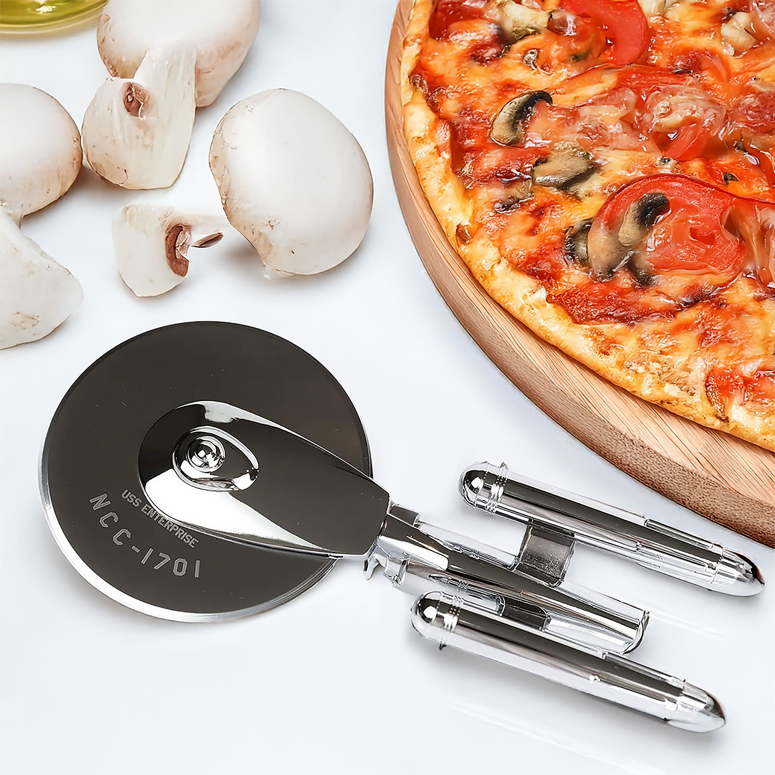 Produktbild Star Trek - USS Enterprise NCC-1701 Pizzaskärare