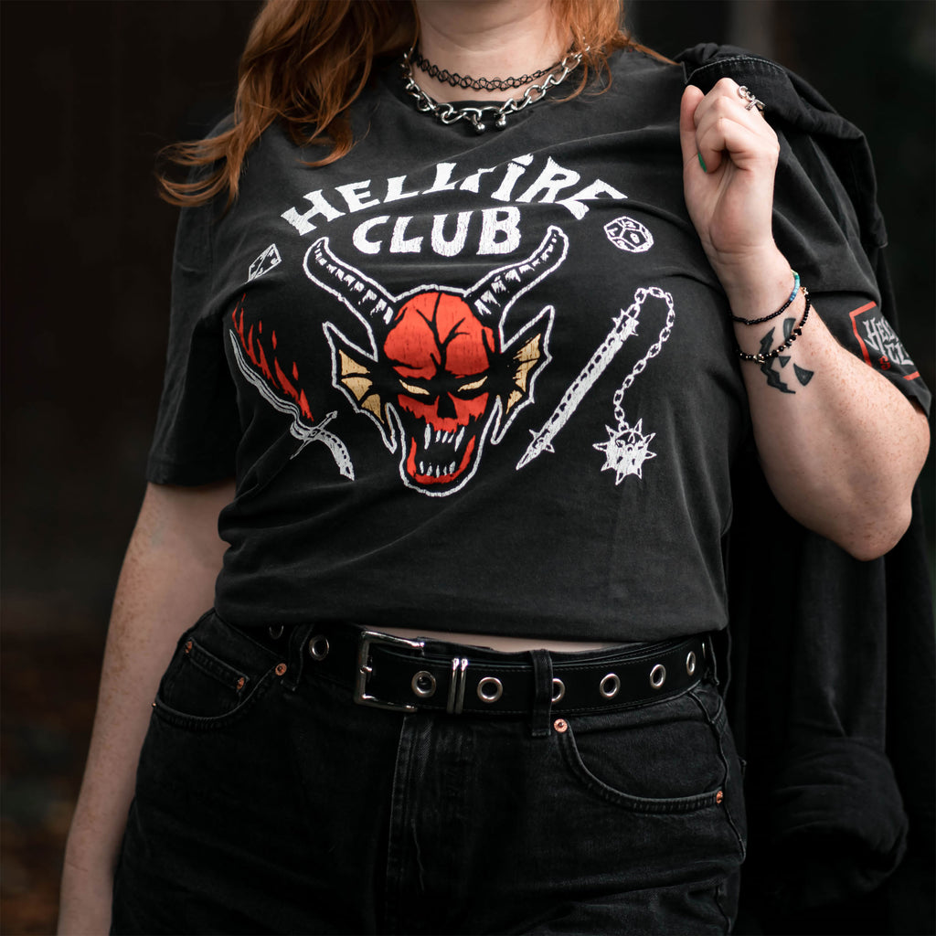 Produktbild Stranger Things - Hellfire Club T-shirt grå