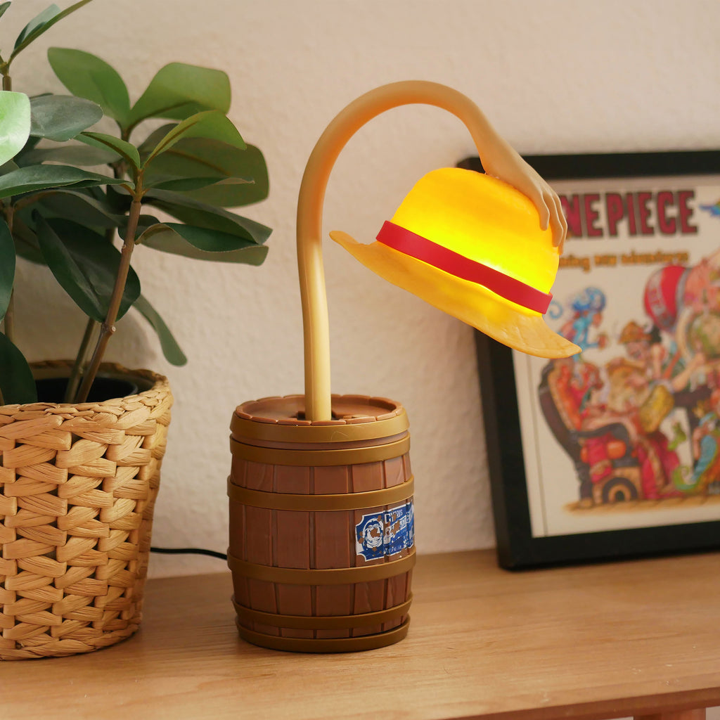 Produktbild One Piece - Stråhatt bordslampa