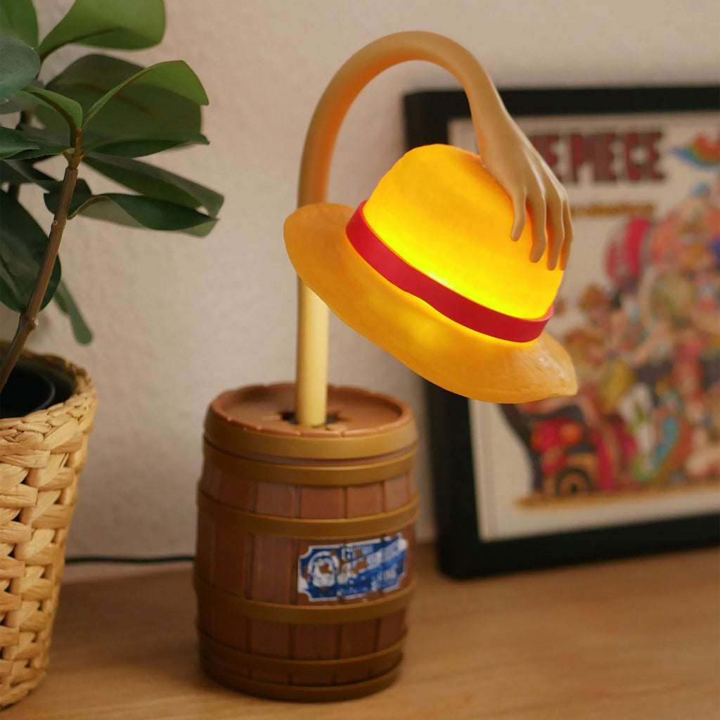 Produktbild One Piece - Stråhatt bordslampa