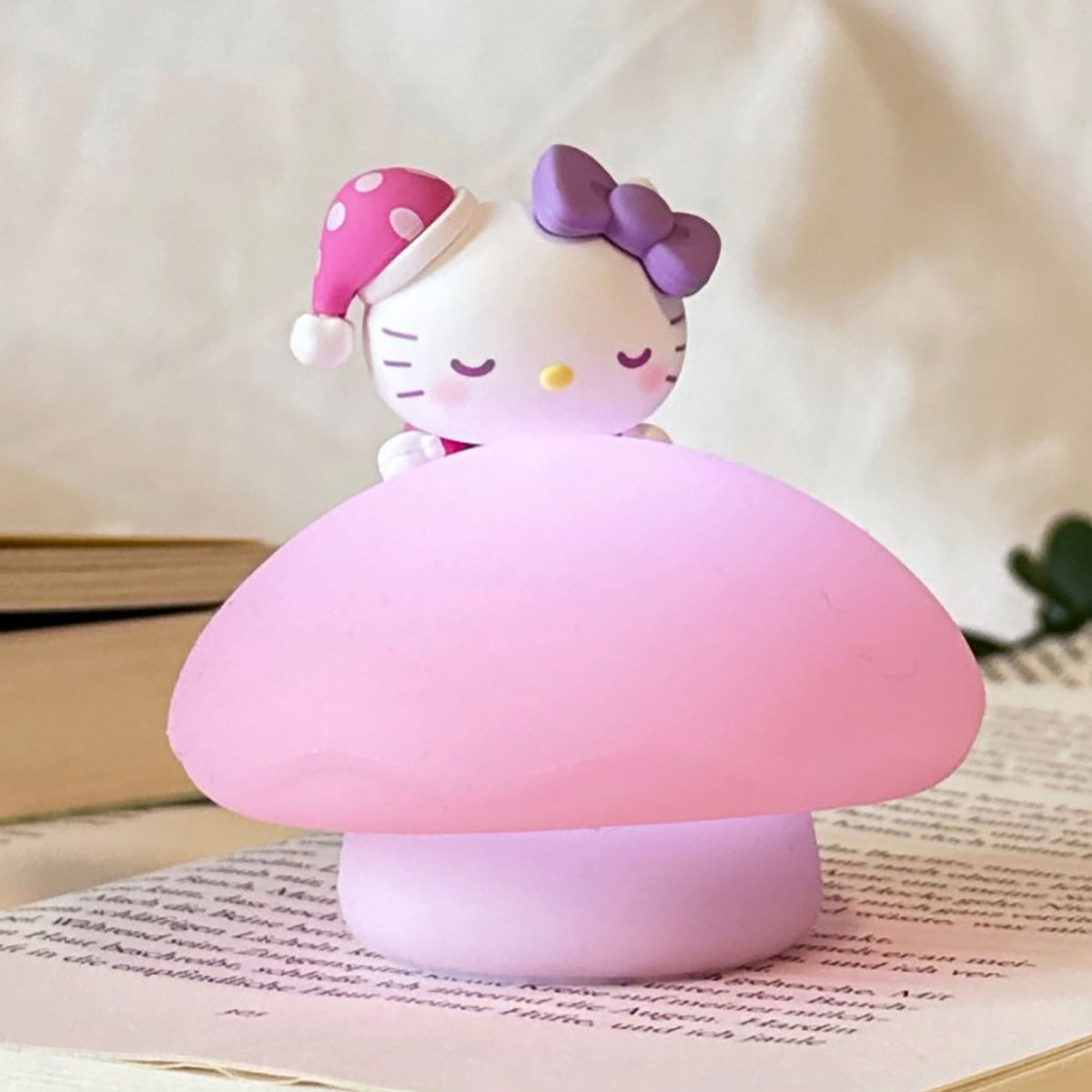 Produktbild Hello Kitty and Friends - YuMe Little Mushroom nattlampa mystery-figur