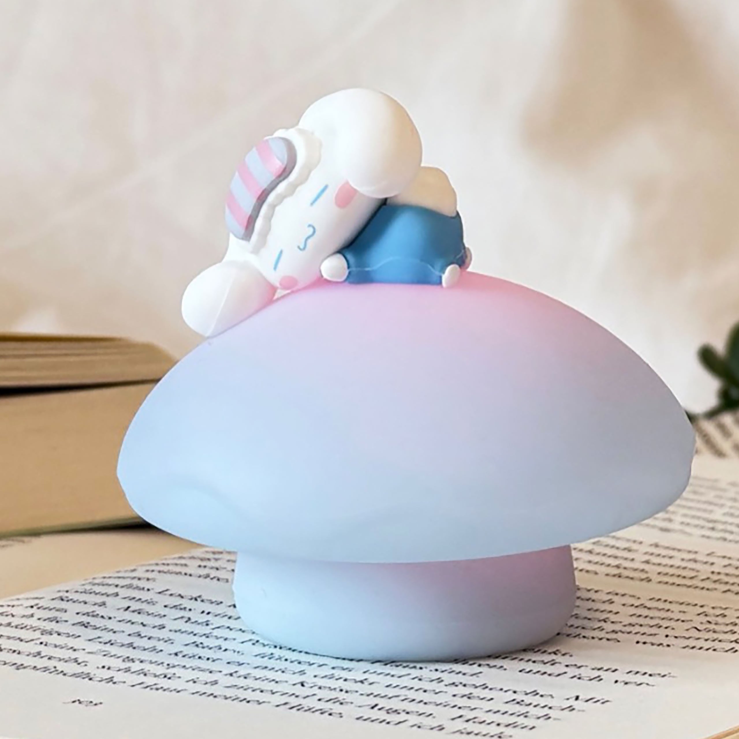 Produktbild Hello Kitty and Friends - YuMe Little Mushroom nattlampa mystery-figur