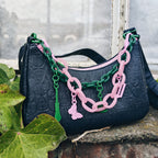 Produktbild Wicked - crossbody-väska med berlocker