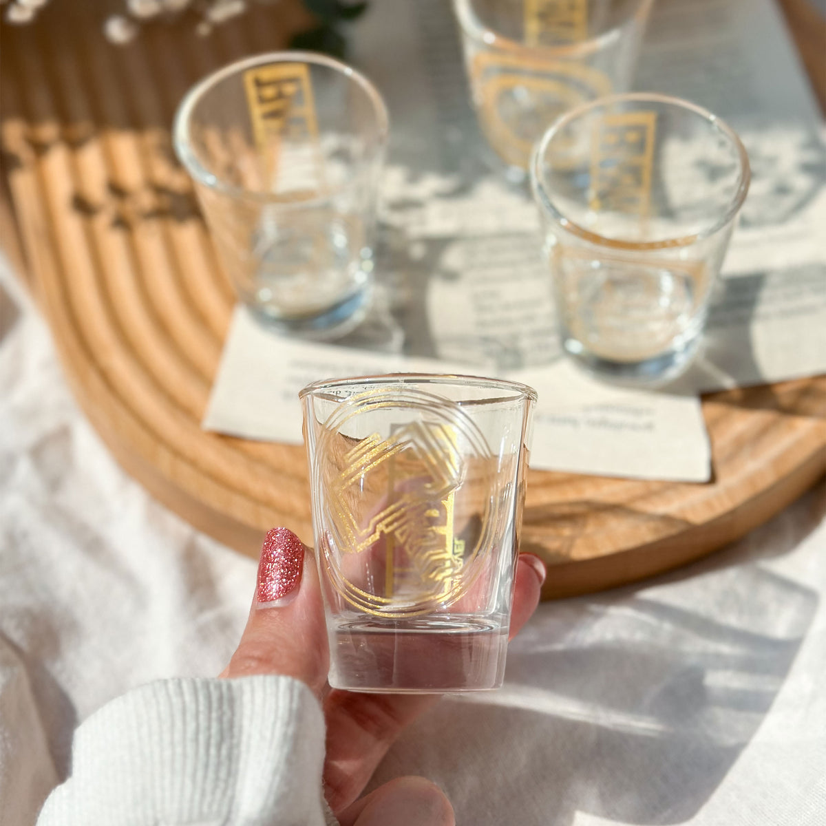Produktbild Marvel - Symbols set med 4 shotglas