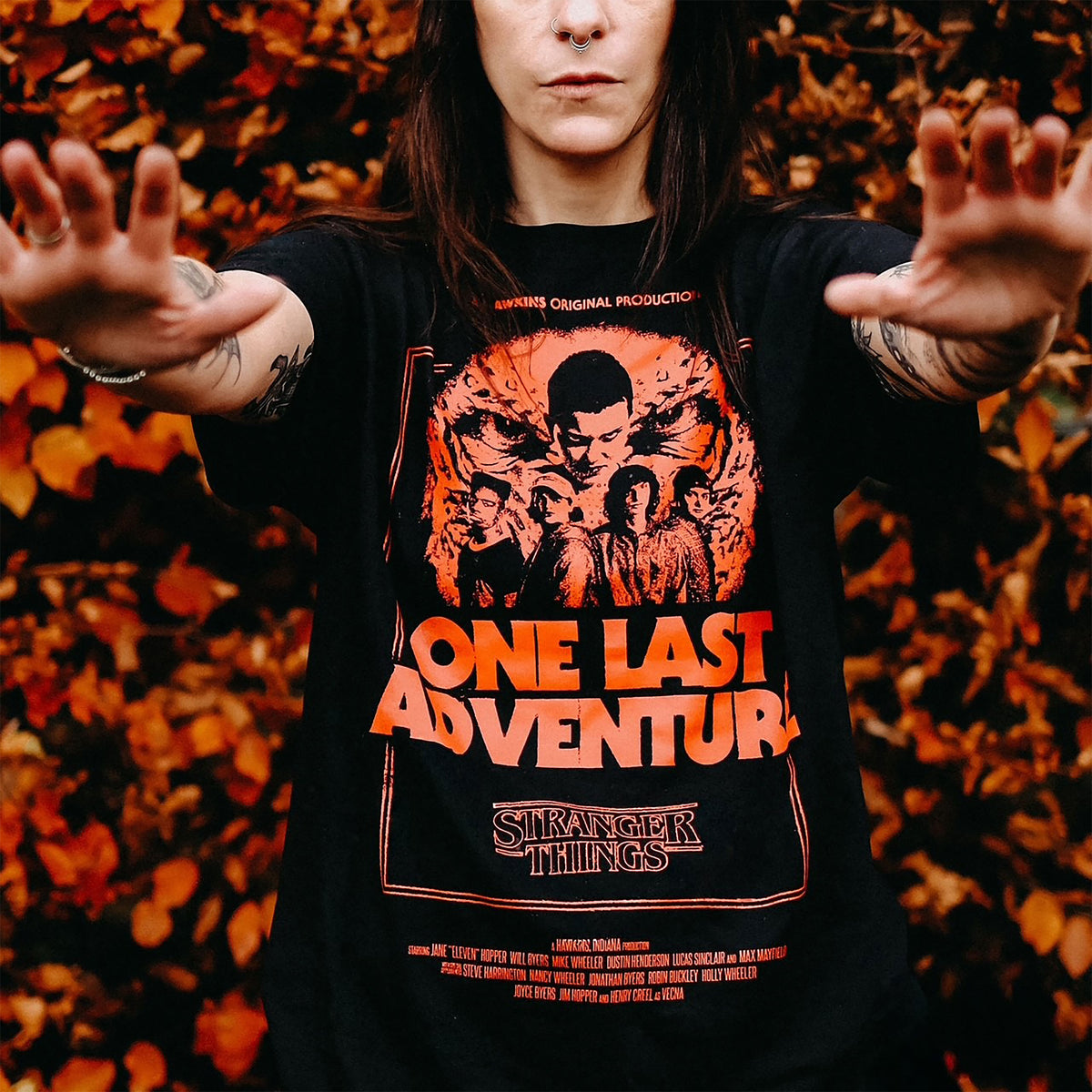 Produktbild Stranger Things - One Last Adventure T-shirt