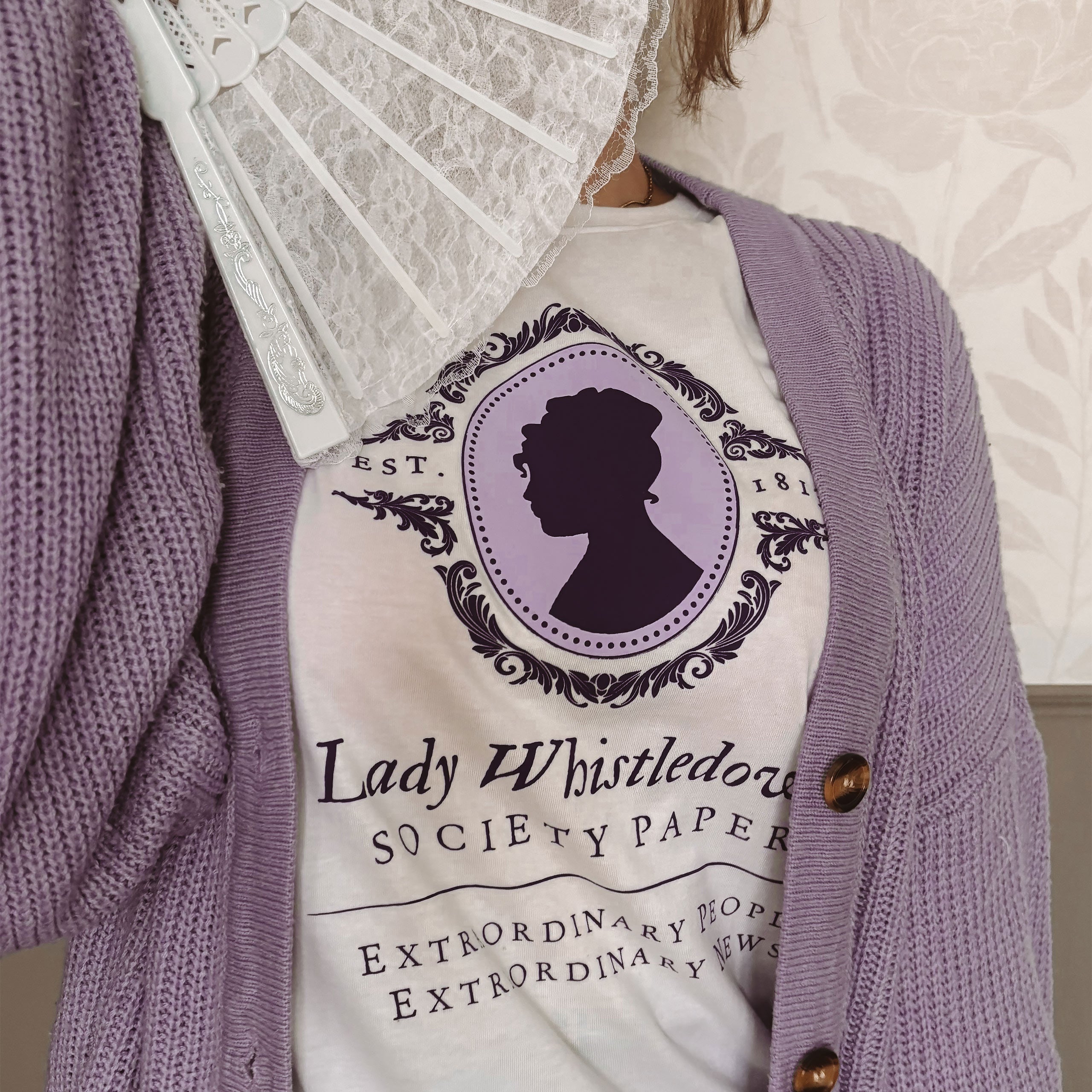Produktbild Society Papers T-shirt för Bridgerton-fans