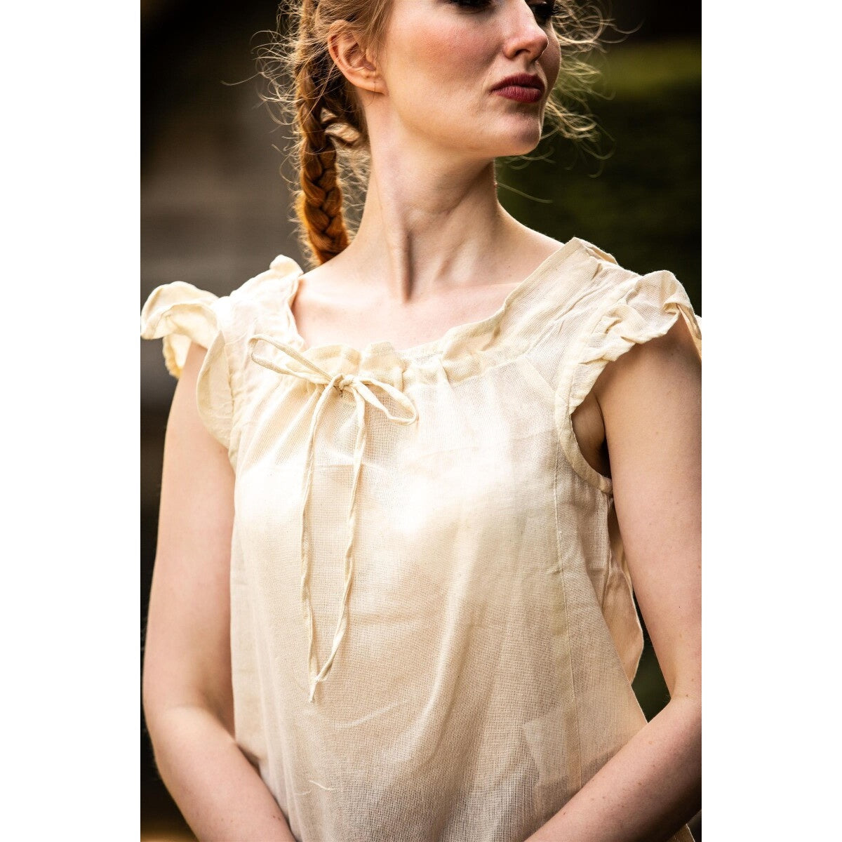 Produktbild Medeltida sommarblus Lotte med volanger beige
