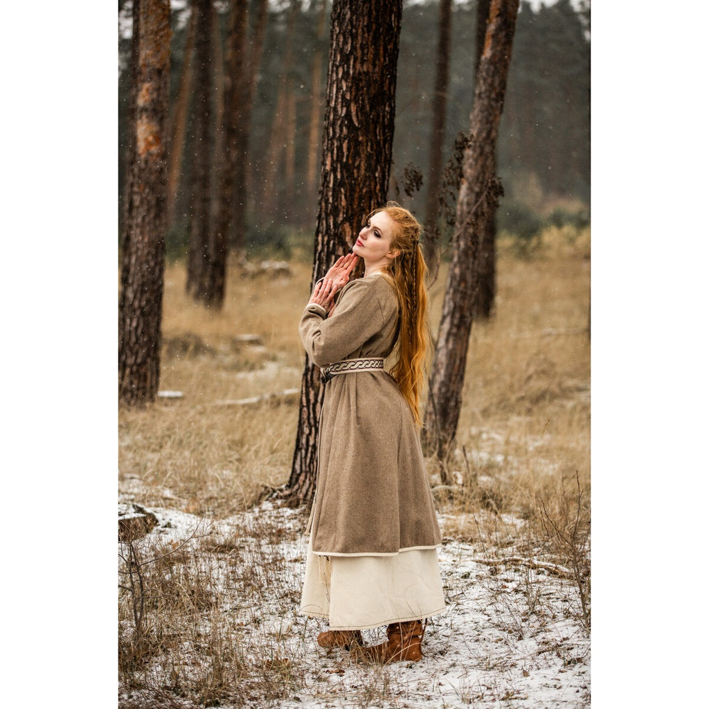 Produktbild Medeltida Birka-kappa Skadi beige