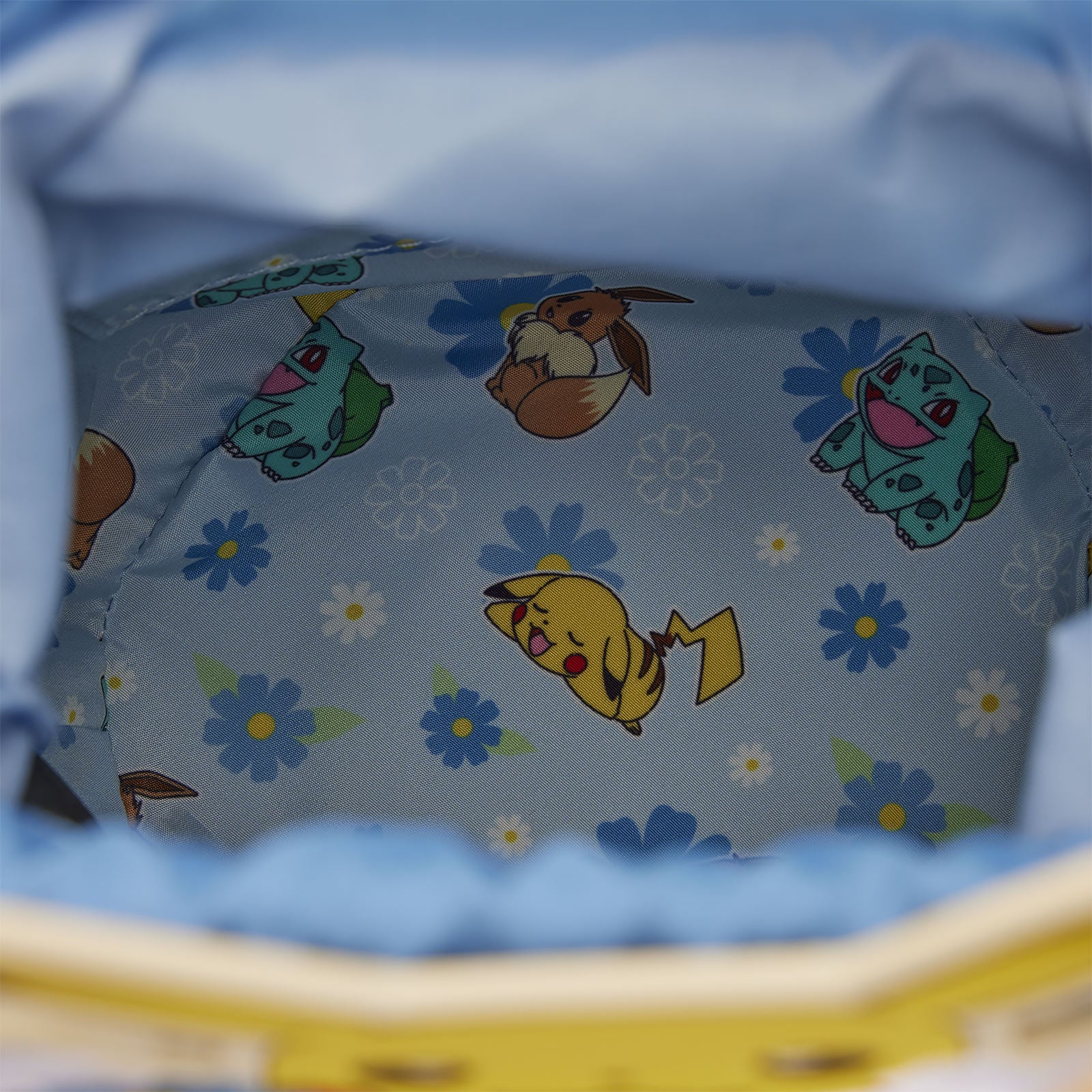 Produktbild Pokemon - Pikachu Floral mini-handväska