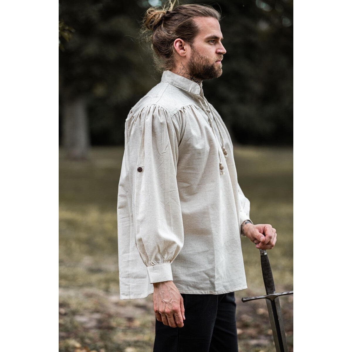 Produktbild Medeltida snörskjorta Bruno med ståkrage beige