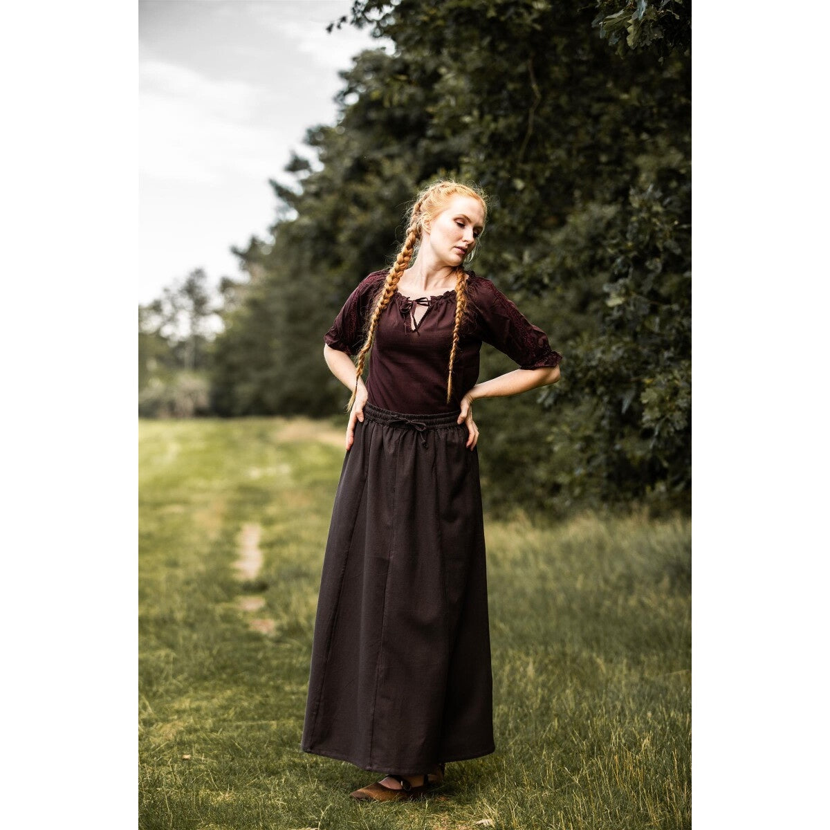 Produktbild Medeltida kortärmad blus Sandra mörkbrun