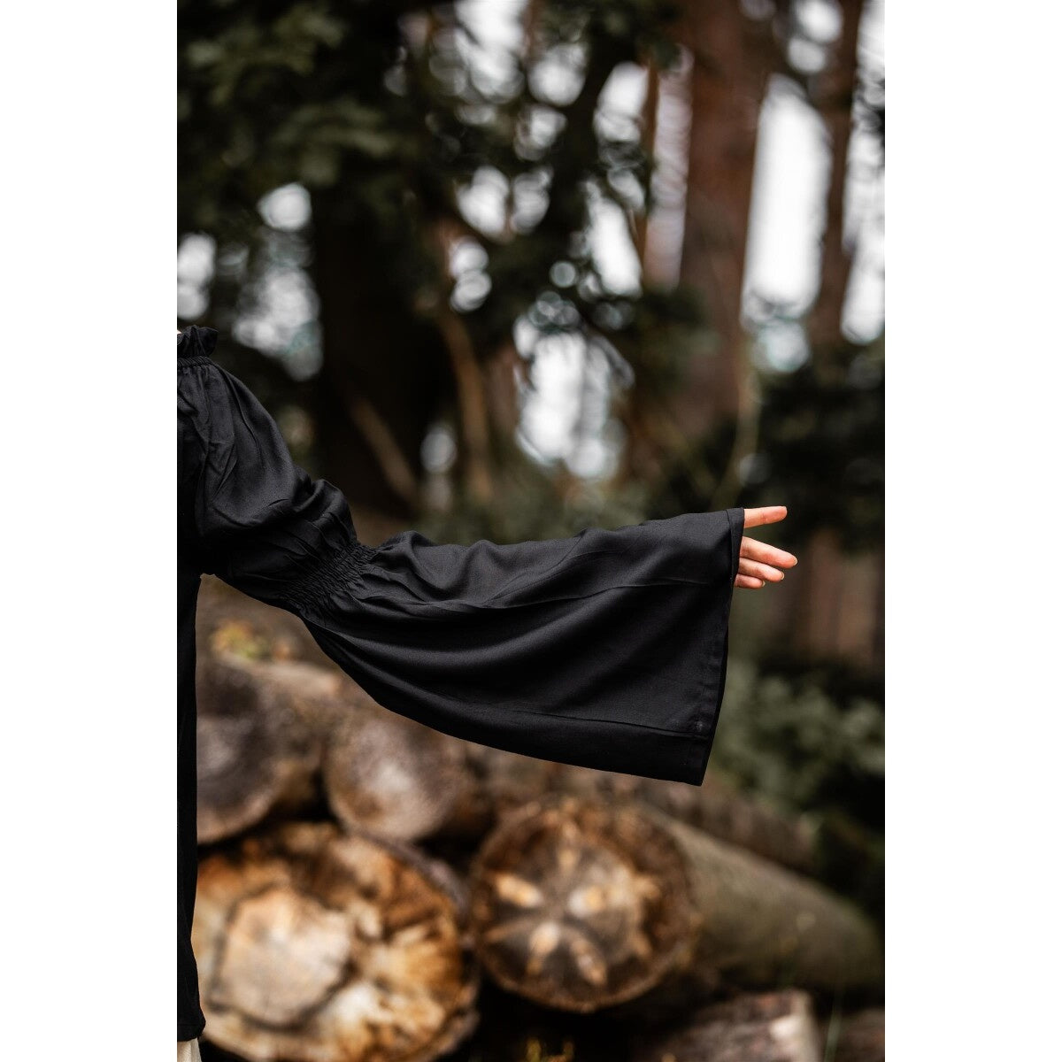 Produktbild Medeltida blus Emma svart