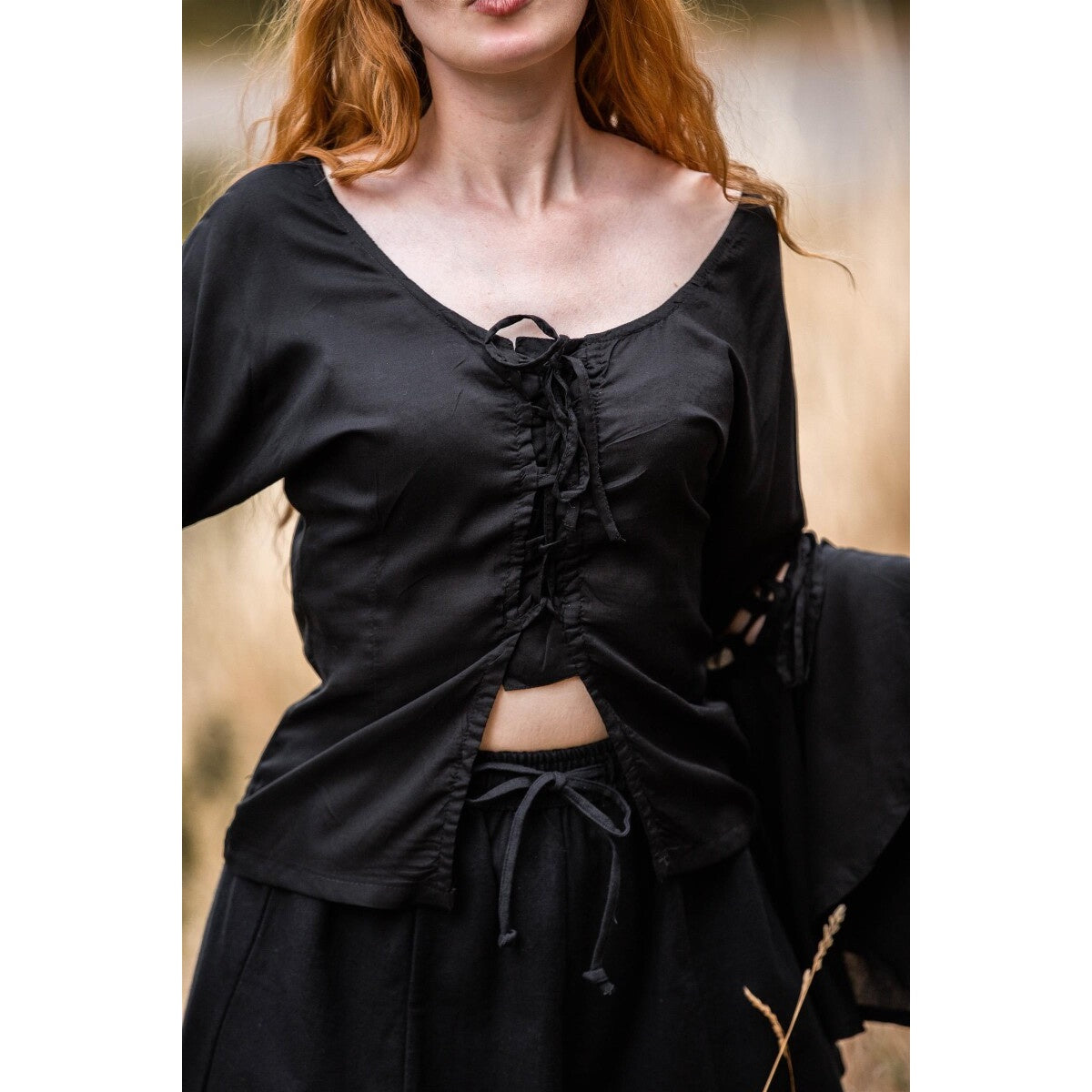 Produktbild Medeltida blus Carmen svart