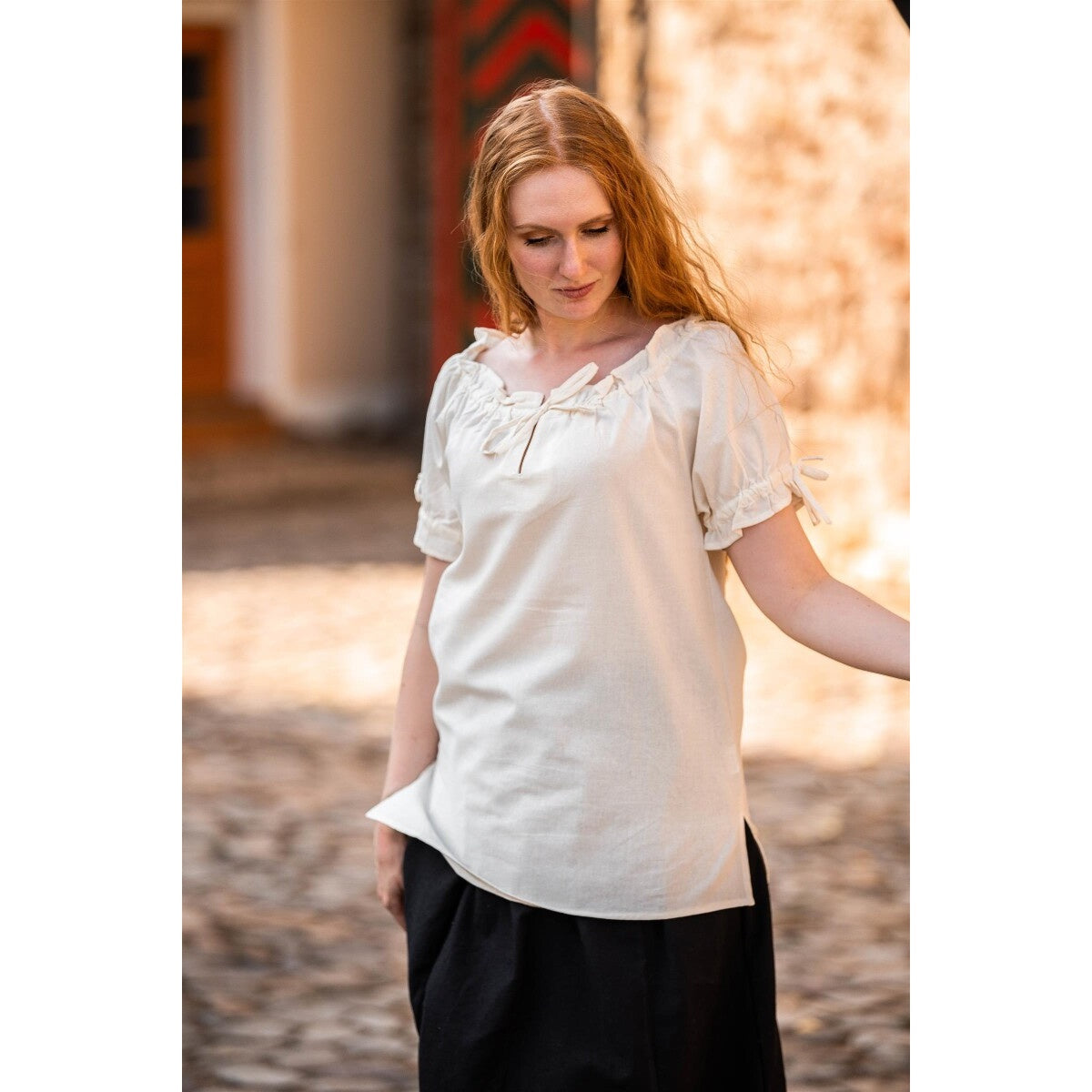 Produktbild Medeltida kortärmad blus Otilia beige