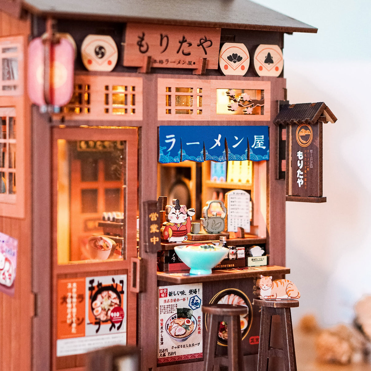Produktbild CuteBee - Morita-Ya miniatyrhus Book Nook modellsats