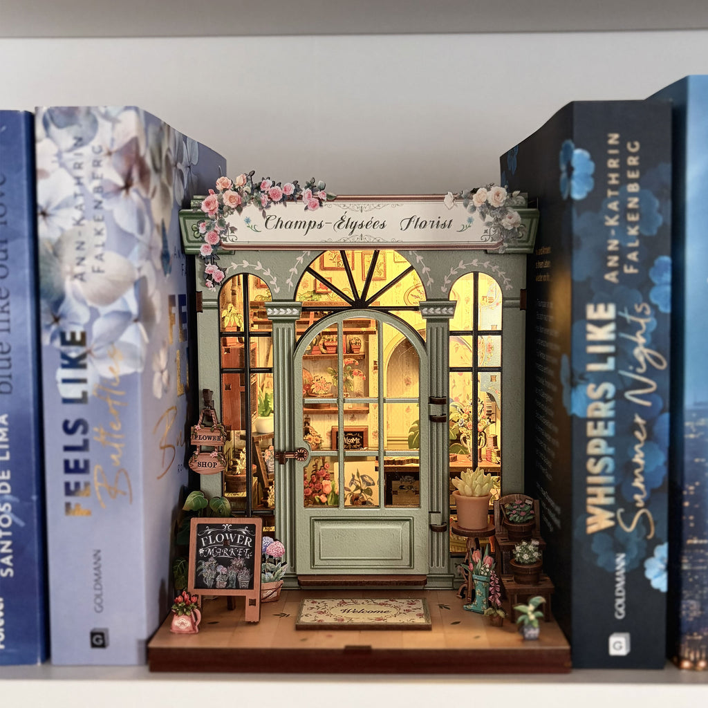 Produktbild CuteBee - Champs-Élysées Florist miniatyrhus Book Nook byggsats