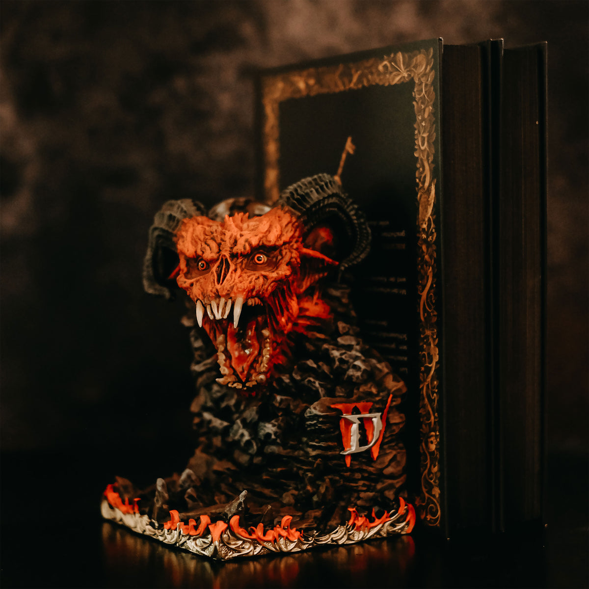 Produktbild Diablo IV - Minion of Hell bokstöd