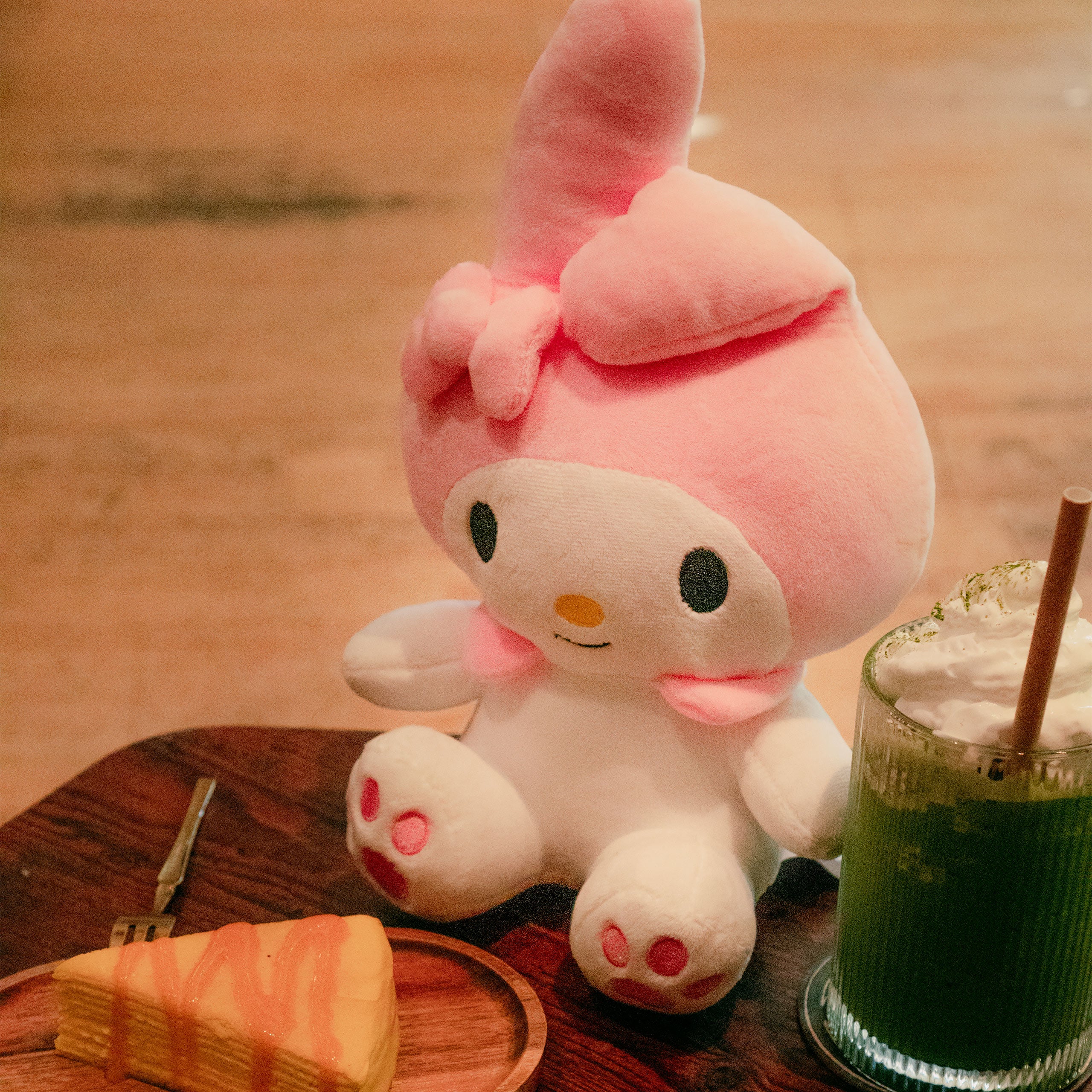 Produktbild Hello Kitty - My Melody plyschfigur i bärpåse