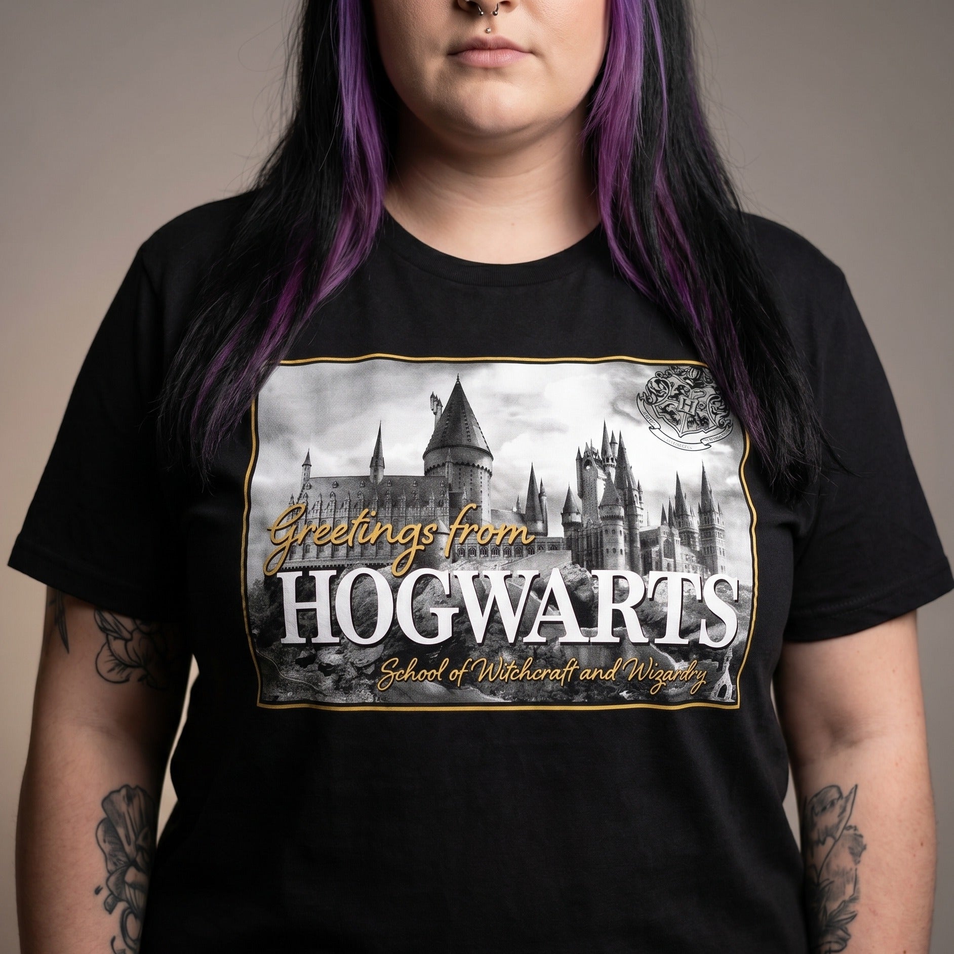 Produktbild Greetings from Hogwarts T-shirt - Harry Potter
