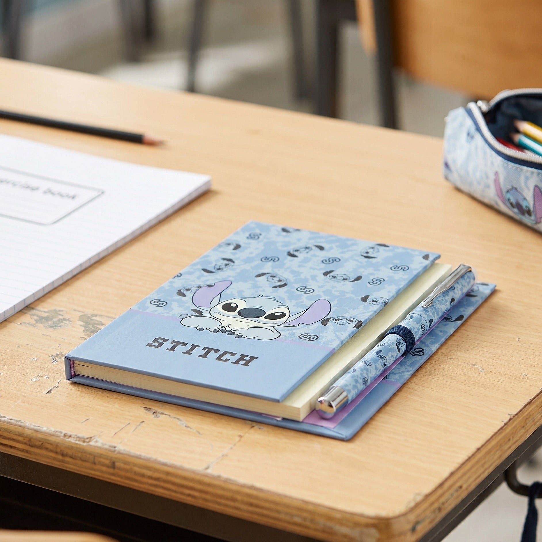 Produktbild Stitch anteckningsset med penna - Lilo & Stitch