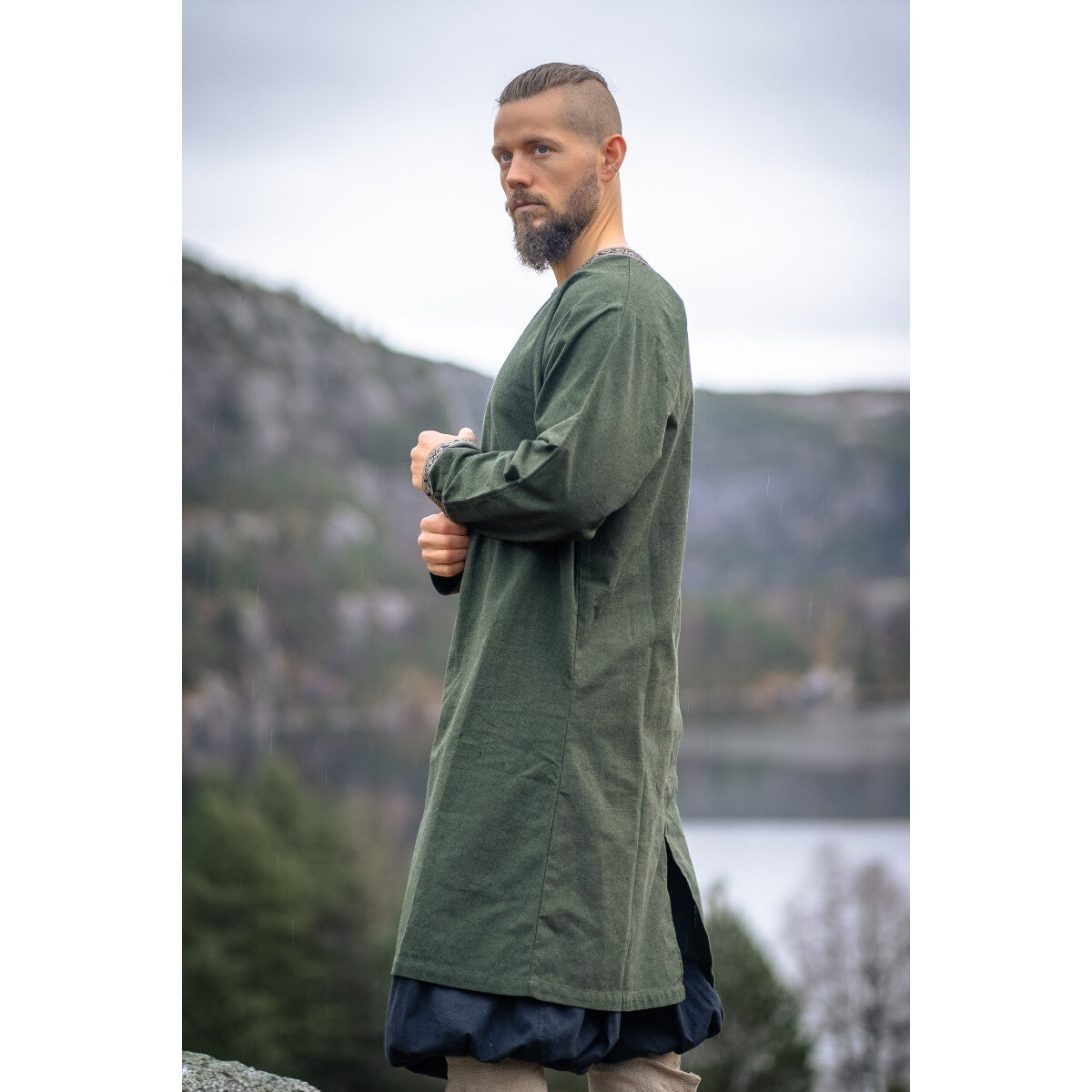 Produktbild Medeltida vikingatunika Aegir grön