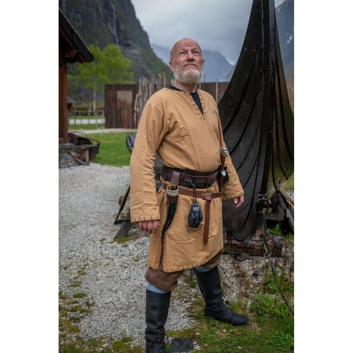 Produktbild Medeltida vikingatunika Erwin honungsbrun