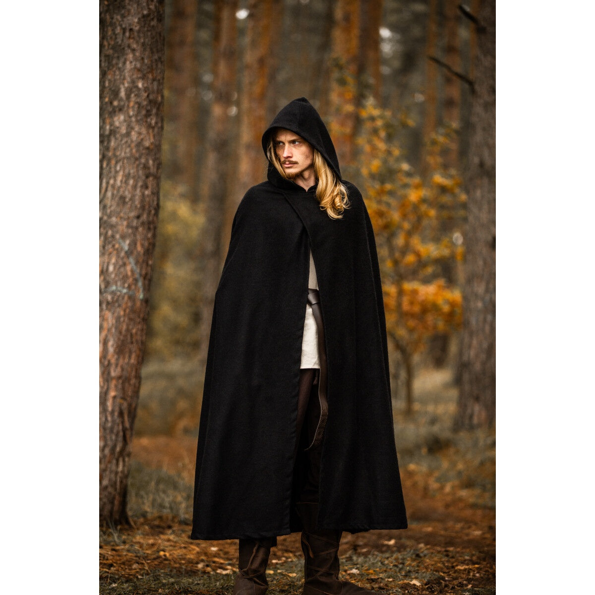 Product image Medieval Hooded Cloak Thorian Wool black