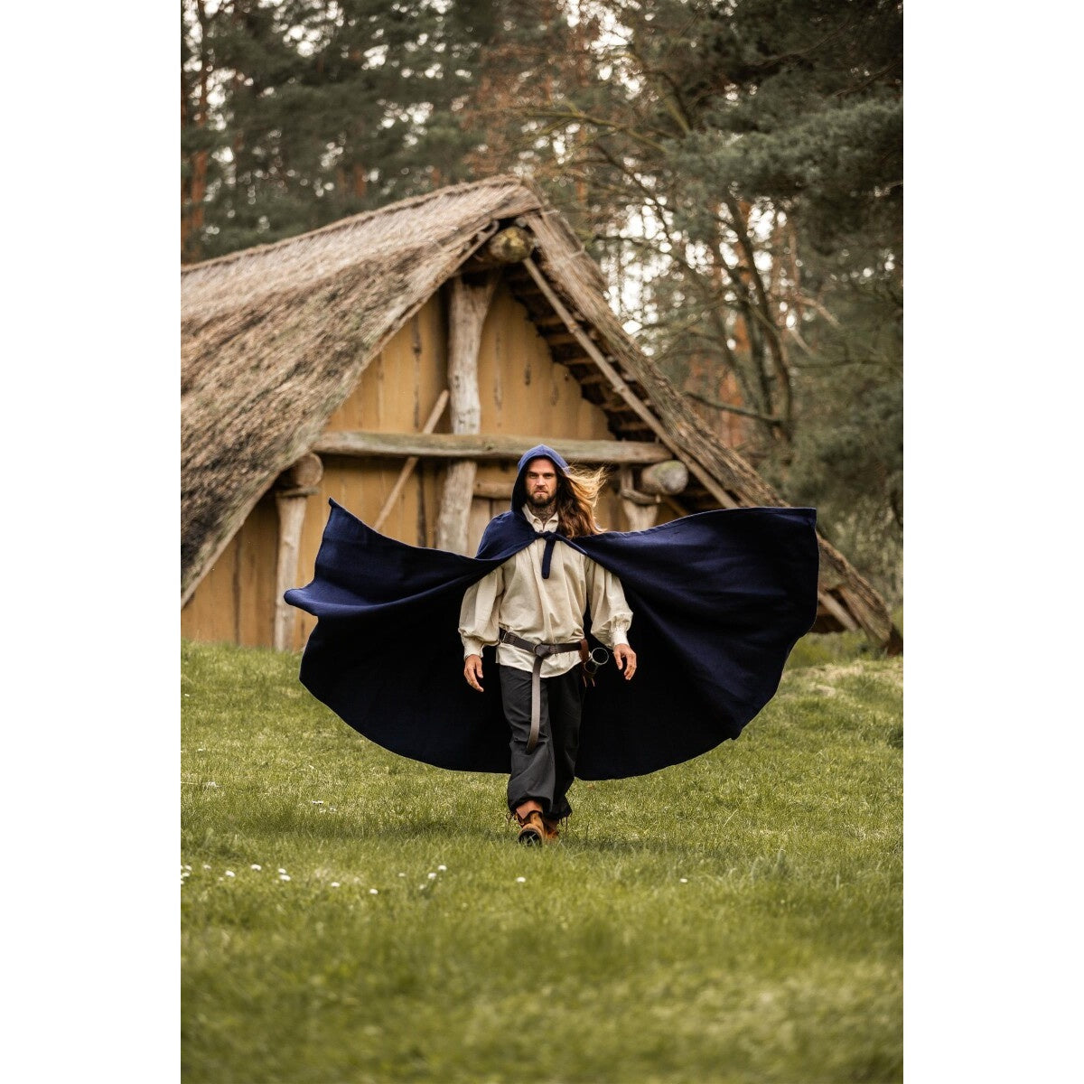 Produktbild Medeltida yllekappa Hervir 160 cm