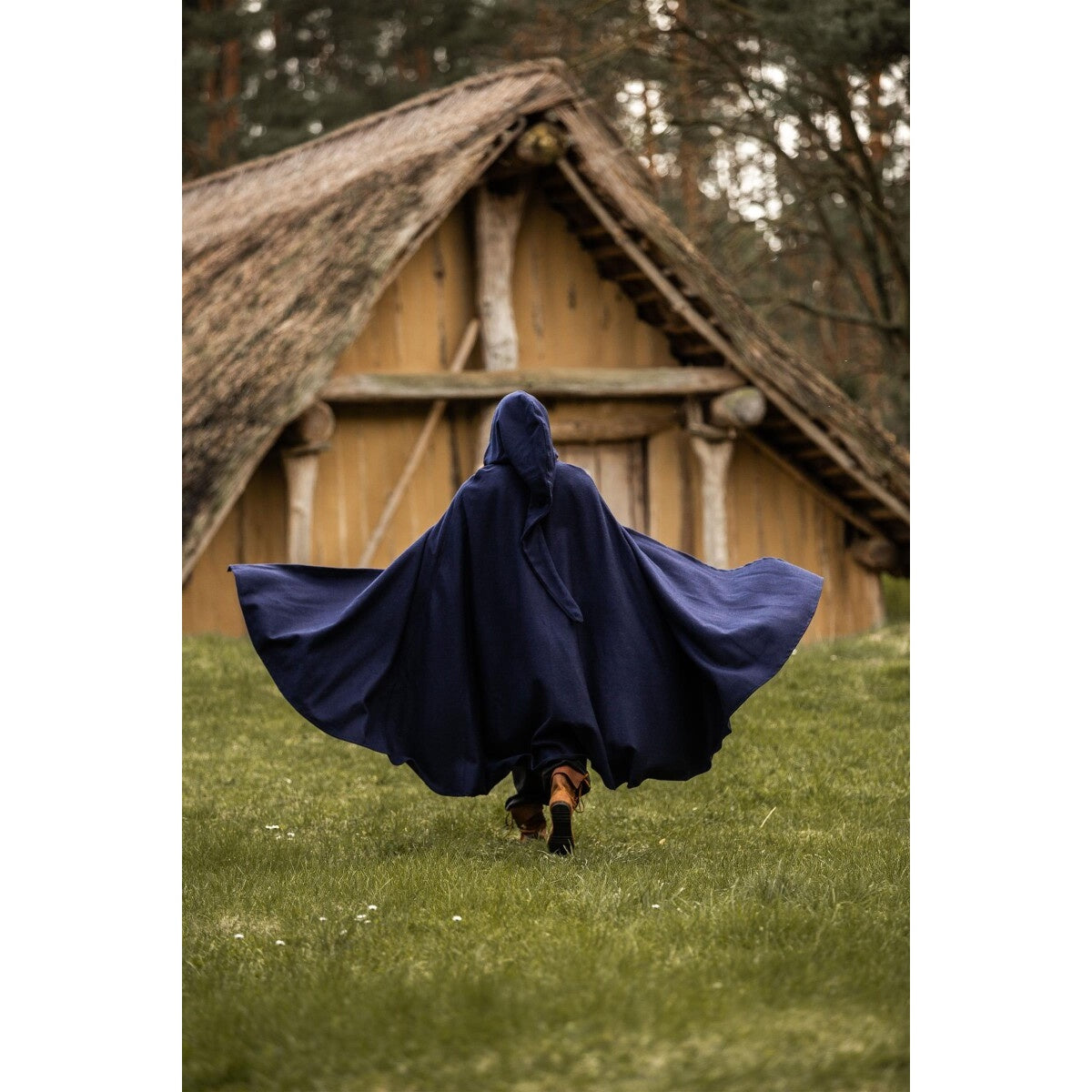 Produktbild Medeltida yllekappa Hervir 160 cm