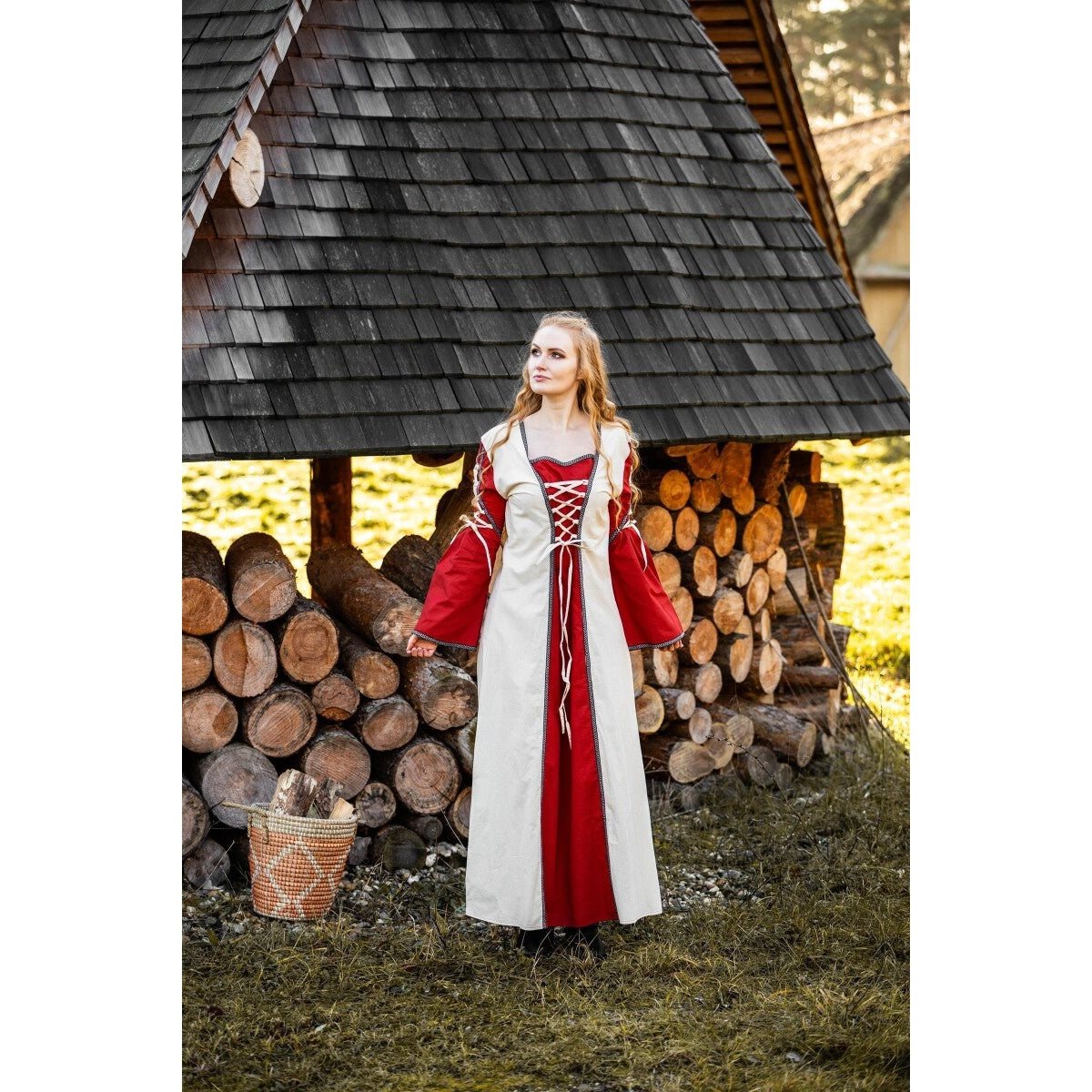 Produktbild Medeltidsklänning Amalia beige-röd
