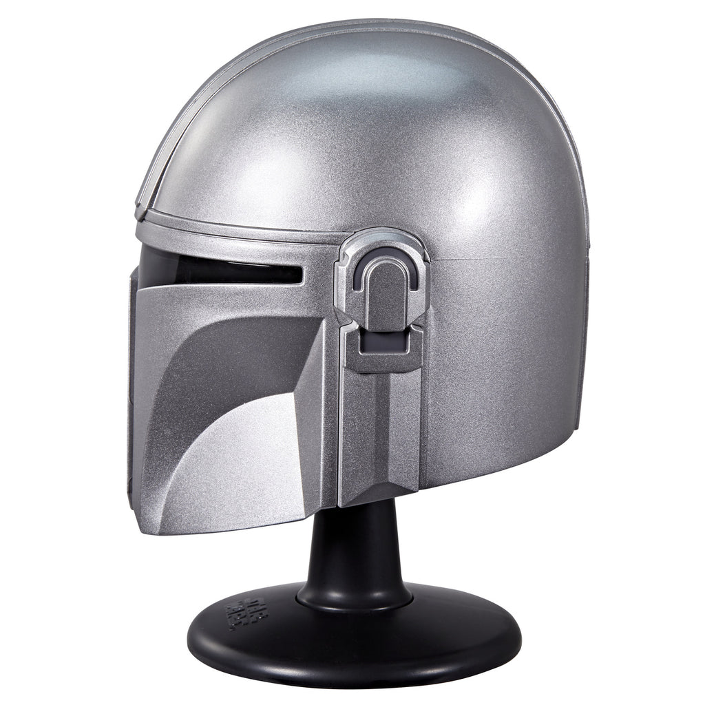 Produktbild Star Wars - Mandalorian mini hjälmreplika på bas