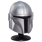 Produktbild Star Wars - Mandalorian mini hjälmreplika på bas