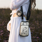 Produktbild Alice i Underlandet – Blommig crossbody-väska med plånbok