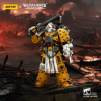 Produktbild Warhammer 40k: Imperial Fists - Legion Apothecary Actionfigur 12 cm