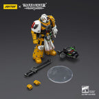 Produktbild Warhammer 40k: Imperial Fists - Legion Apothecary Actionfigur 12 cm